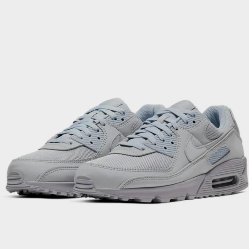 Nike Airmax 90 Athletic Shoes Women's sz 8 in Wolf Grey